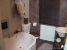 Sutton Bathroom 2