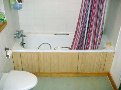 bath storage closed